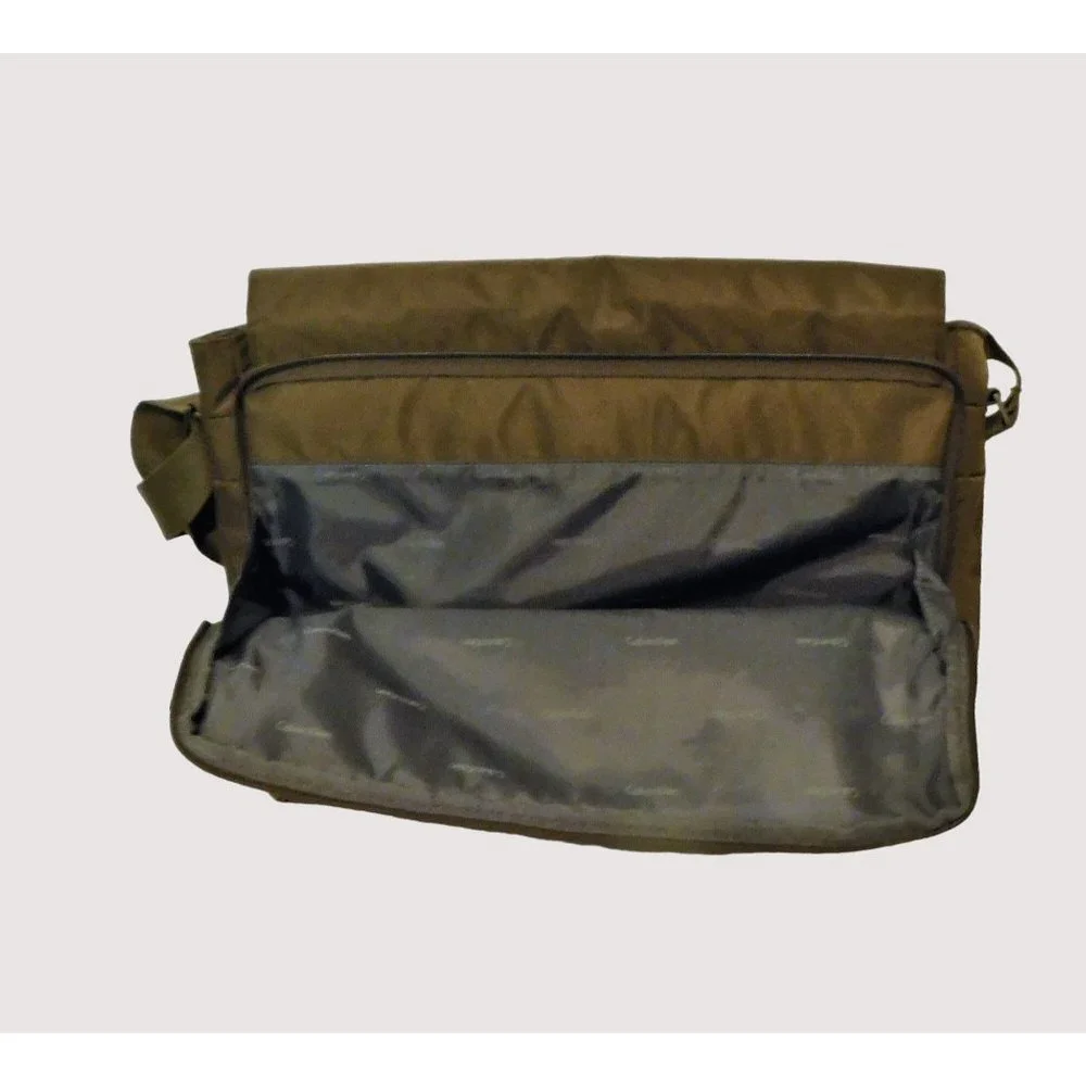 Calvin Klein Computer Laptop Bag Green Strap Bookbag Pockets School Work